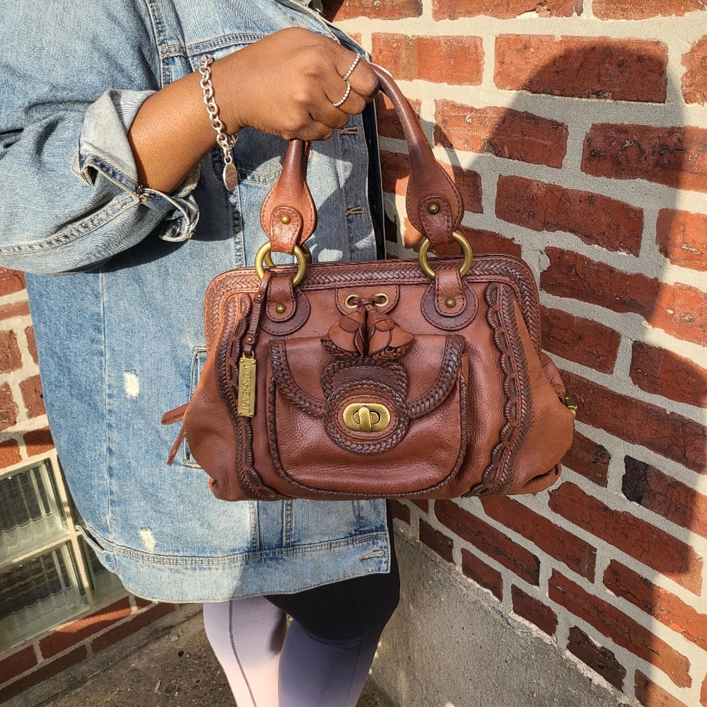 Lockhart handle bag